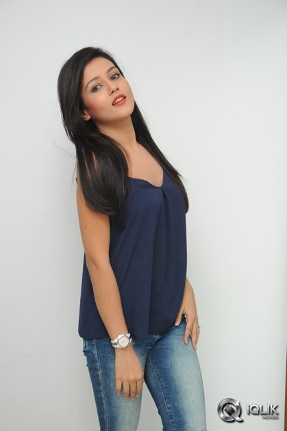 Mishti-Chakravarty-at-Columbus-Movie-Press-Meet